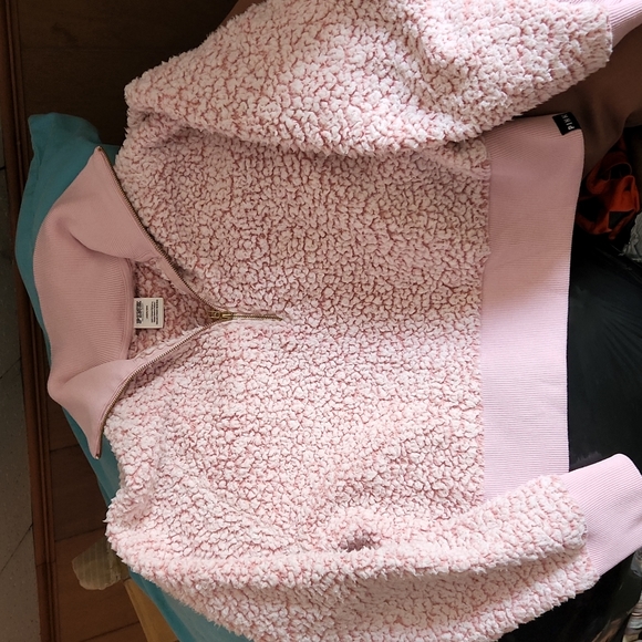 Pink Victorias Secret Sherpa Crewneck - Picture 4 of 7